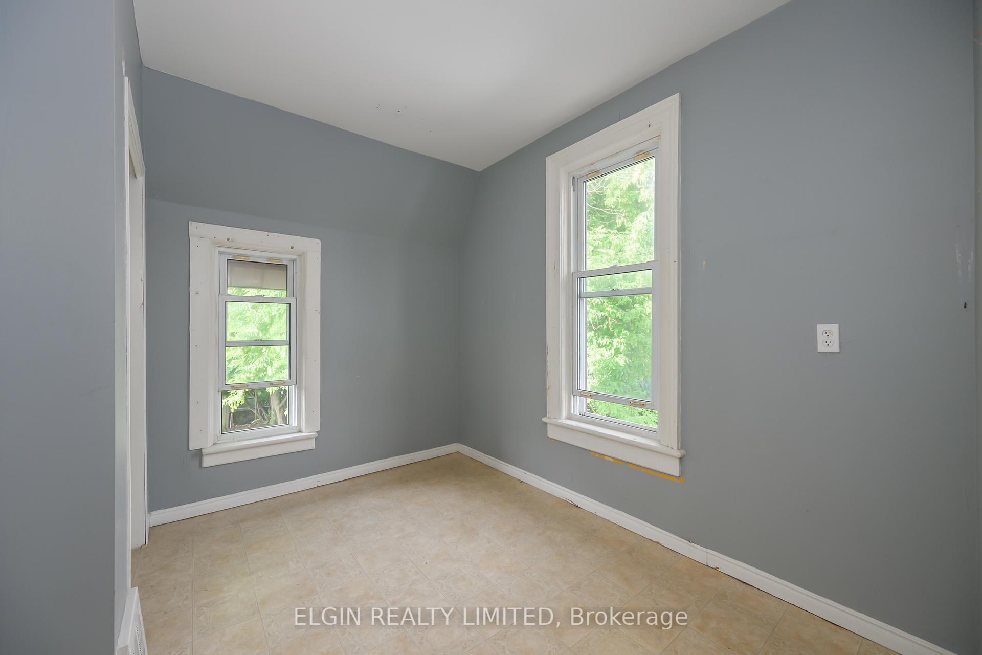 Photo 17 of 178 Wellington Street, St. Thomas — HOMEH