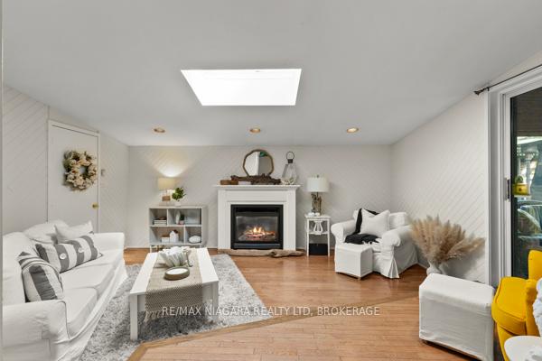 Photo 15 of 10 Marwood Circle, St. Catharines, Glendale/Glenridge — HOMEH