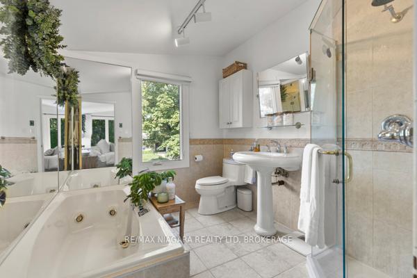 Photo 22 of 10 Marwood Circle, St. Catharines, Glendale/Glenridge — HOMEH