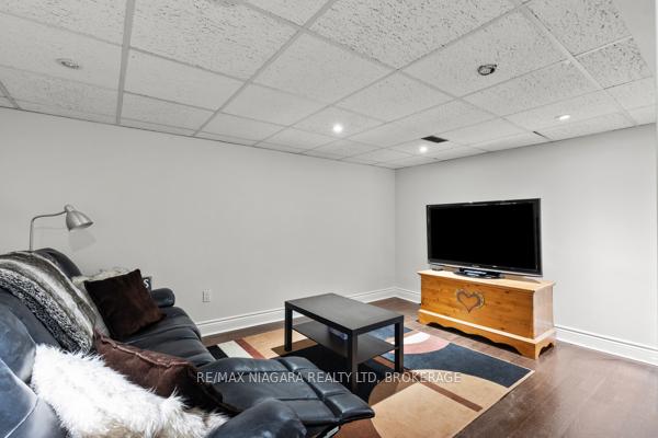 Photo 30 of 10 Marwood Circle, St. Catharines, Glendale/Glenridge — HOMEH