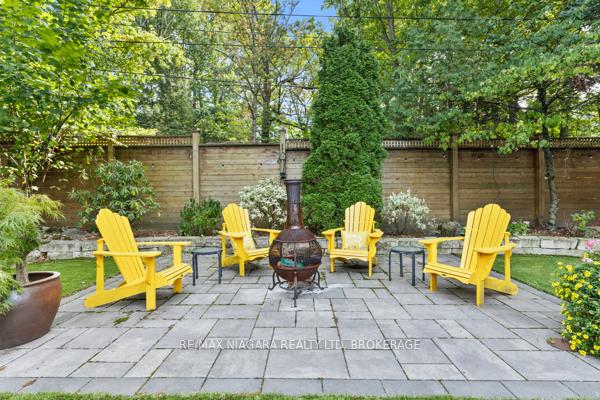 Photo 37 of 10 Marwood Circle, St. Catharines, Glendale/Glenridge — HOMEH