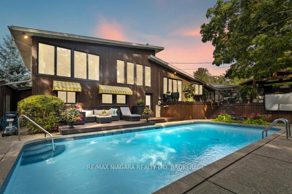 Photo 38 of 10 Marwood Circle, St. Catharines, Glendale/Glenridge — HOMEH