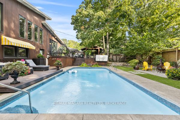 Photo 40 of 10 Marwood Circle, St. Catharines, Glendale/Glenridge — HOMEH