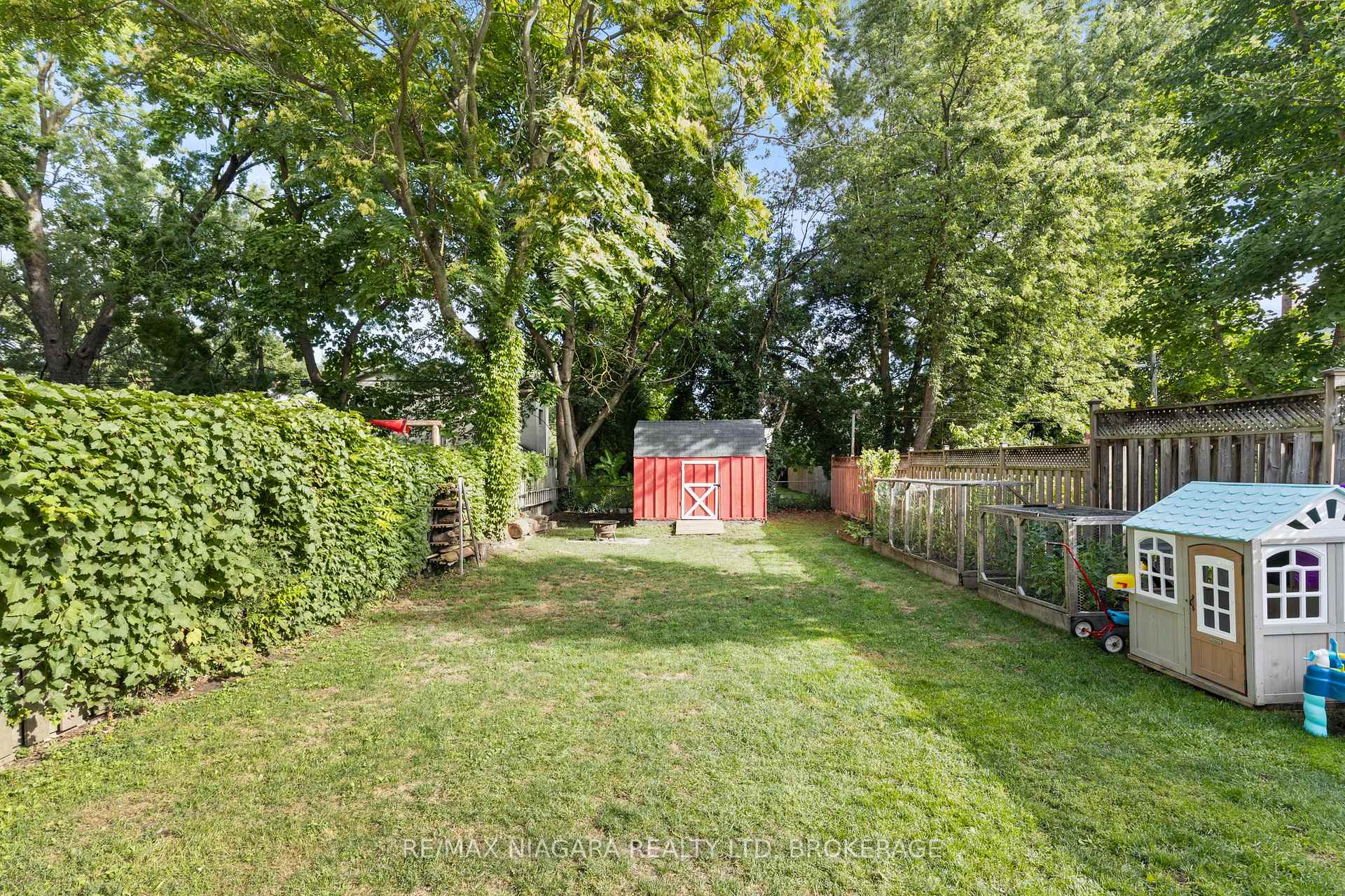 Photo 27 of 85 Maple Street, St. Catharines, Downtown — HOMEH