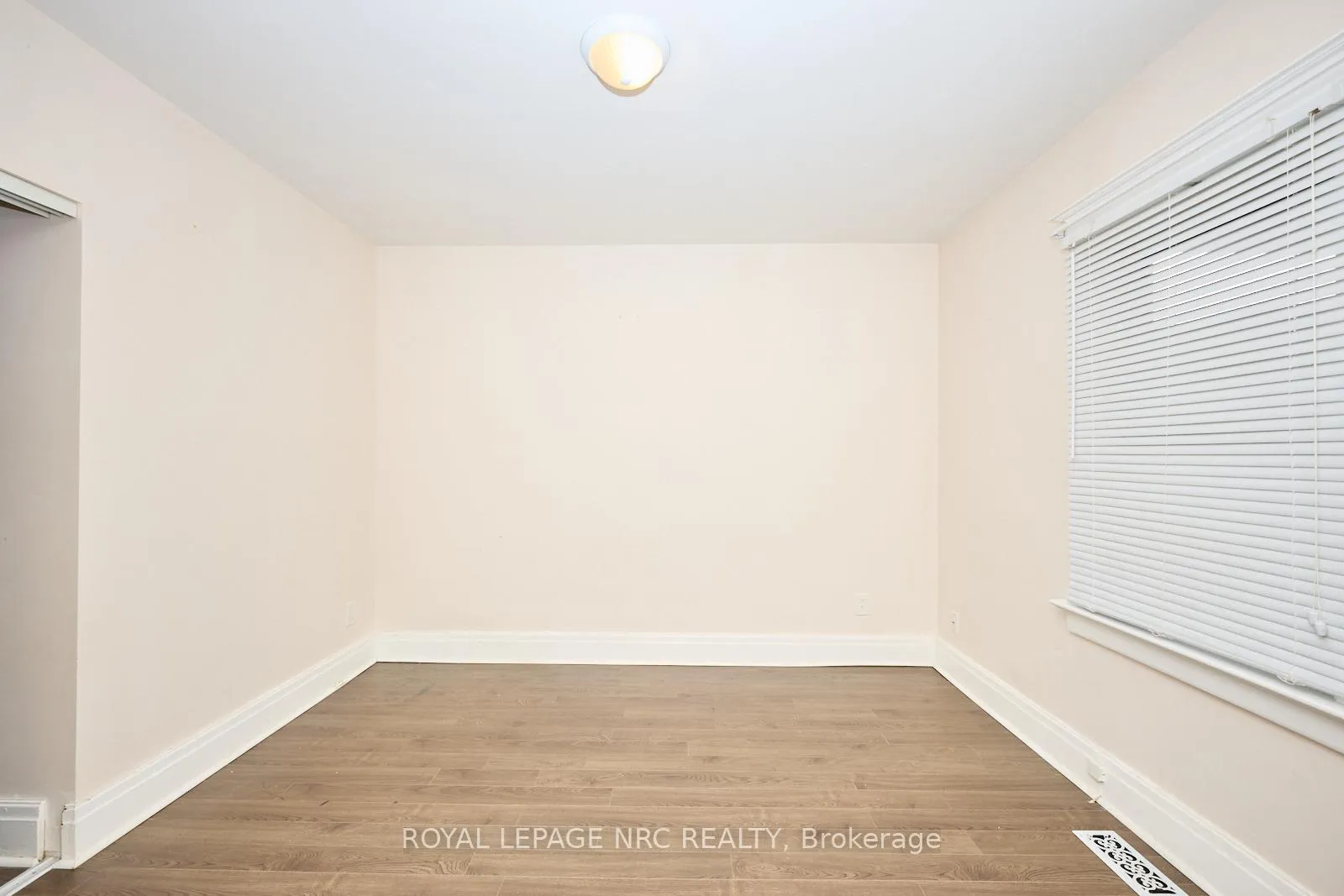 Photo 67 of 11 Beech Street, St. Catharines, Downtown — HOMEH