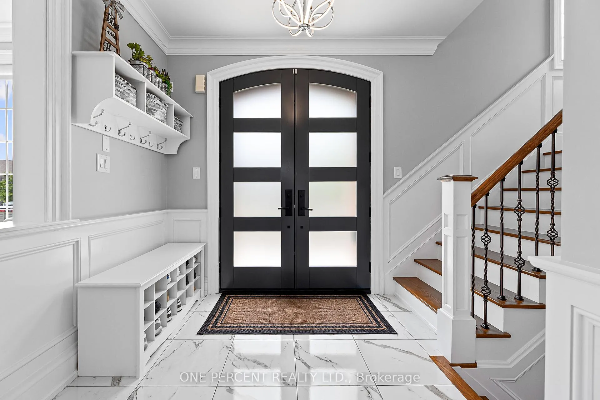 Photo 7 of 102 Monkton Circle, Brampton, Credit Valley — HOMEH