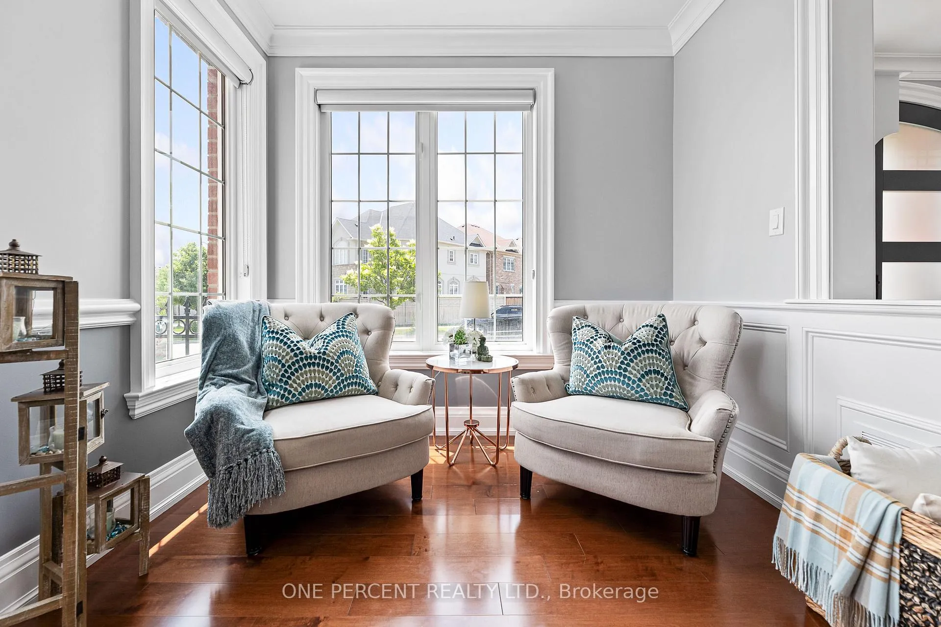 Photo 9 of 102 Monkton Circle, Brampton, Credit Valley — HOMEH