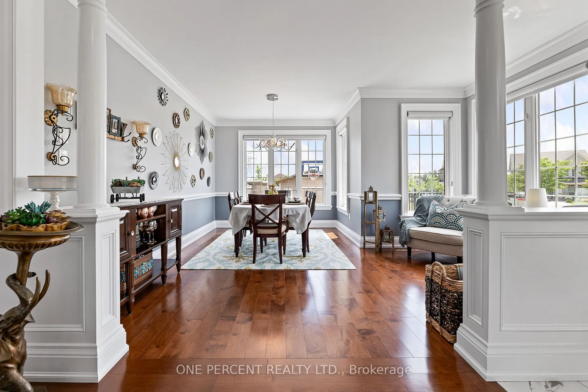 Photo 11 of 102 Monkton Circle, Brampton, Credit Valley — HOMEH