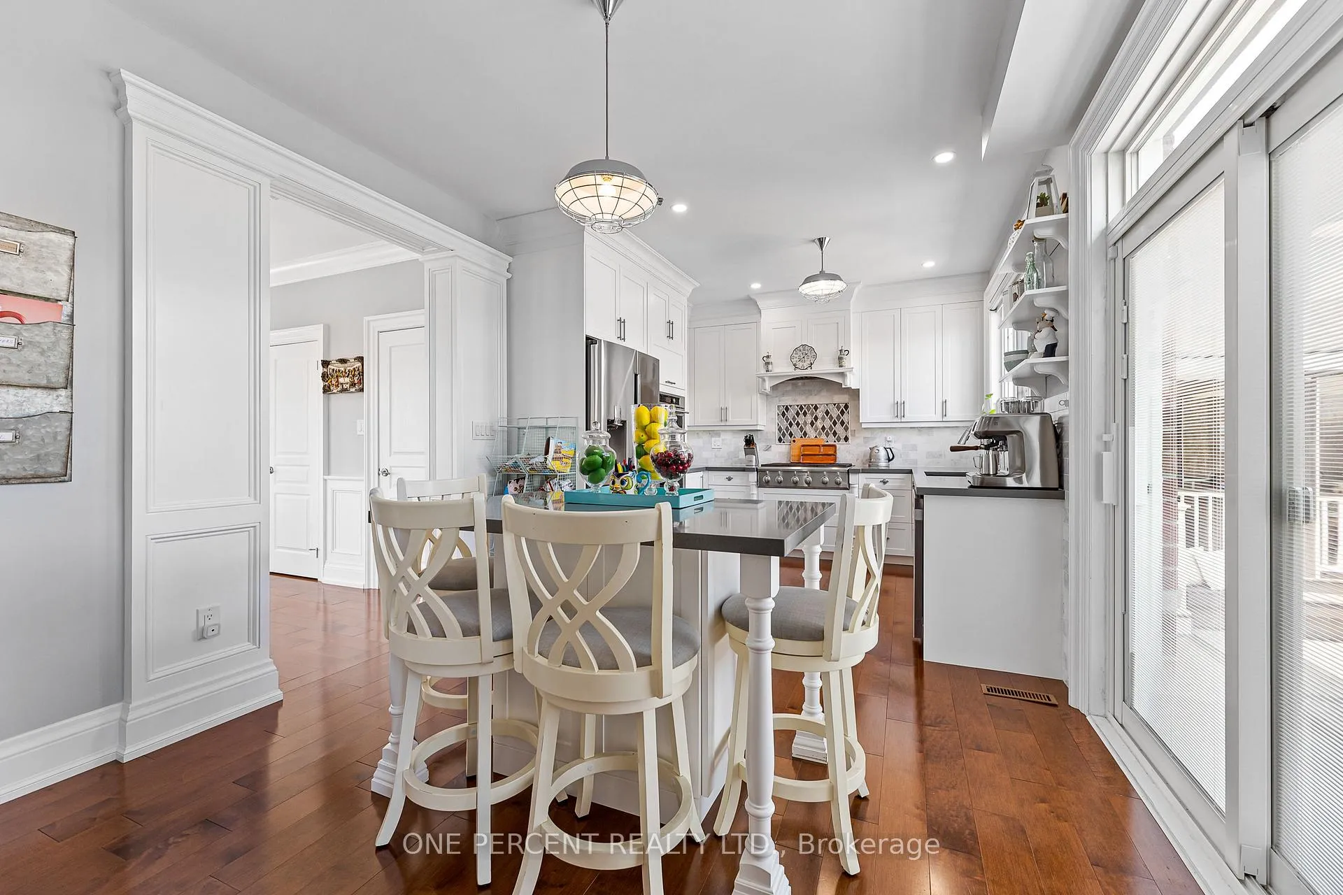 Photo 14 of 102 Monkton Circle, Brampton, Credit Valley — HOMEH