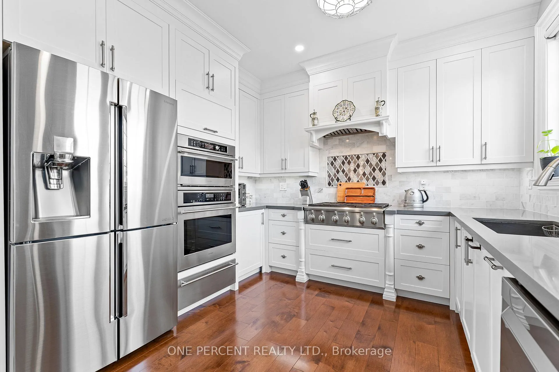 Photo 15 of 102 Monkton Circle, Brampton, Credit Valley — HOMEH