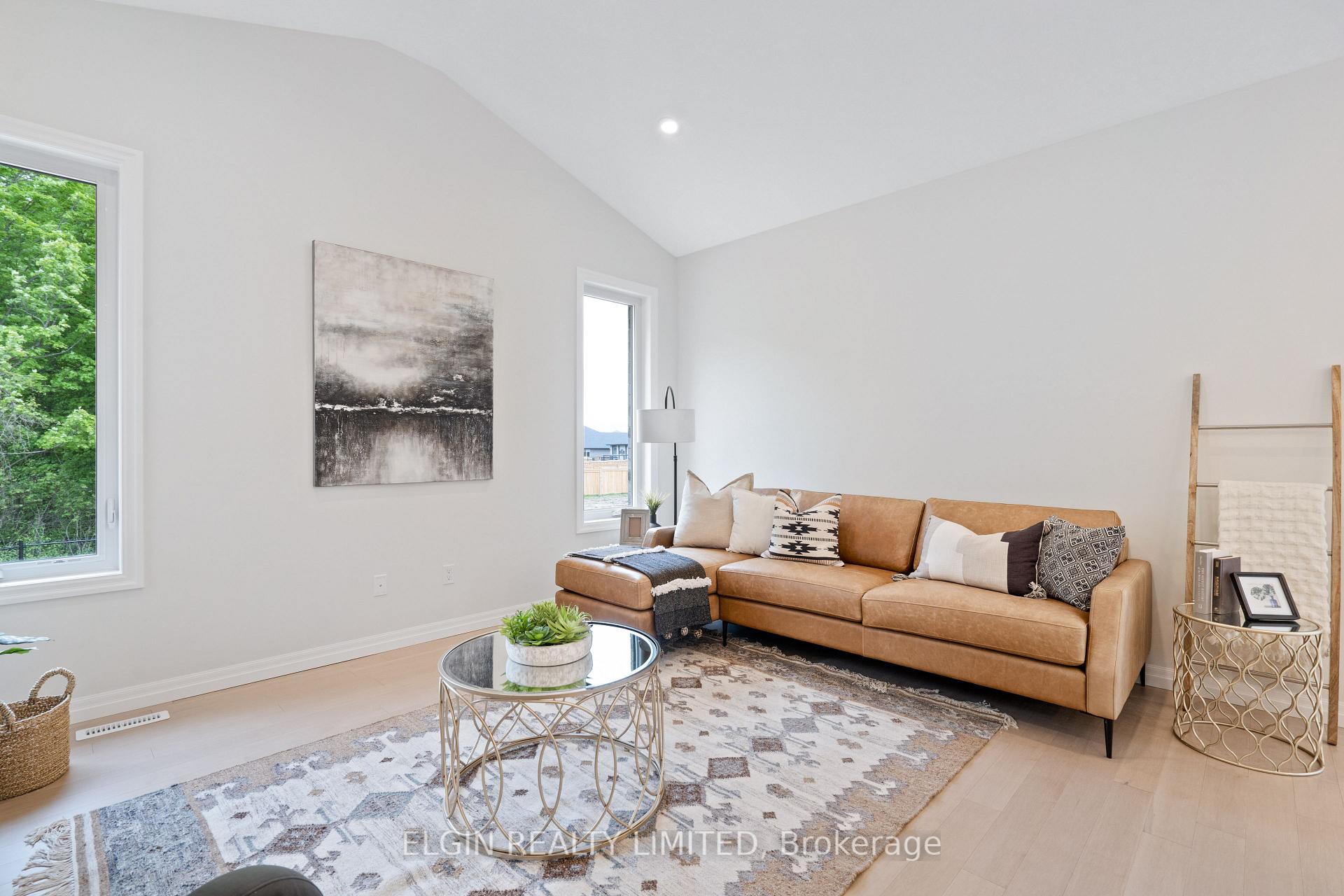 Photo 12 of 35 Dunning Way, St. Thomas — HOMEH