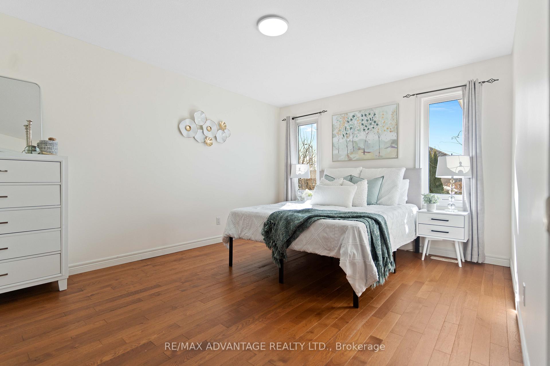 Photo 14 of 92 Axford Parkway, St. Thomas — HOMEH