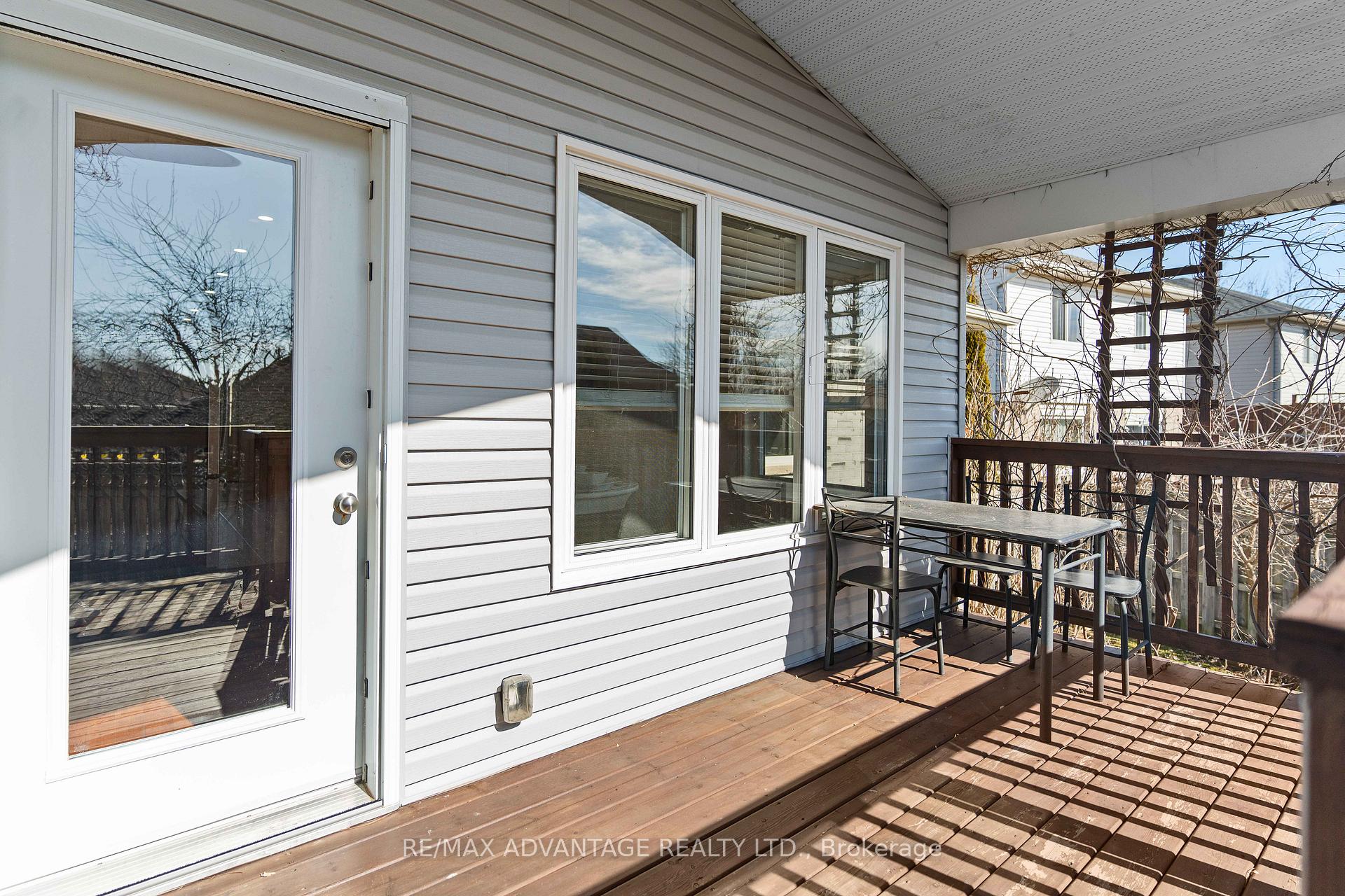 Photo 45 of 92 Axford Parkway, St. Thomas — HOMEH