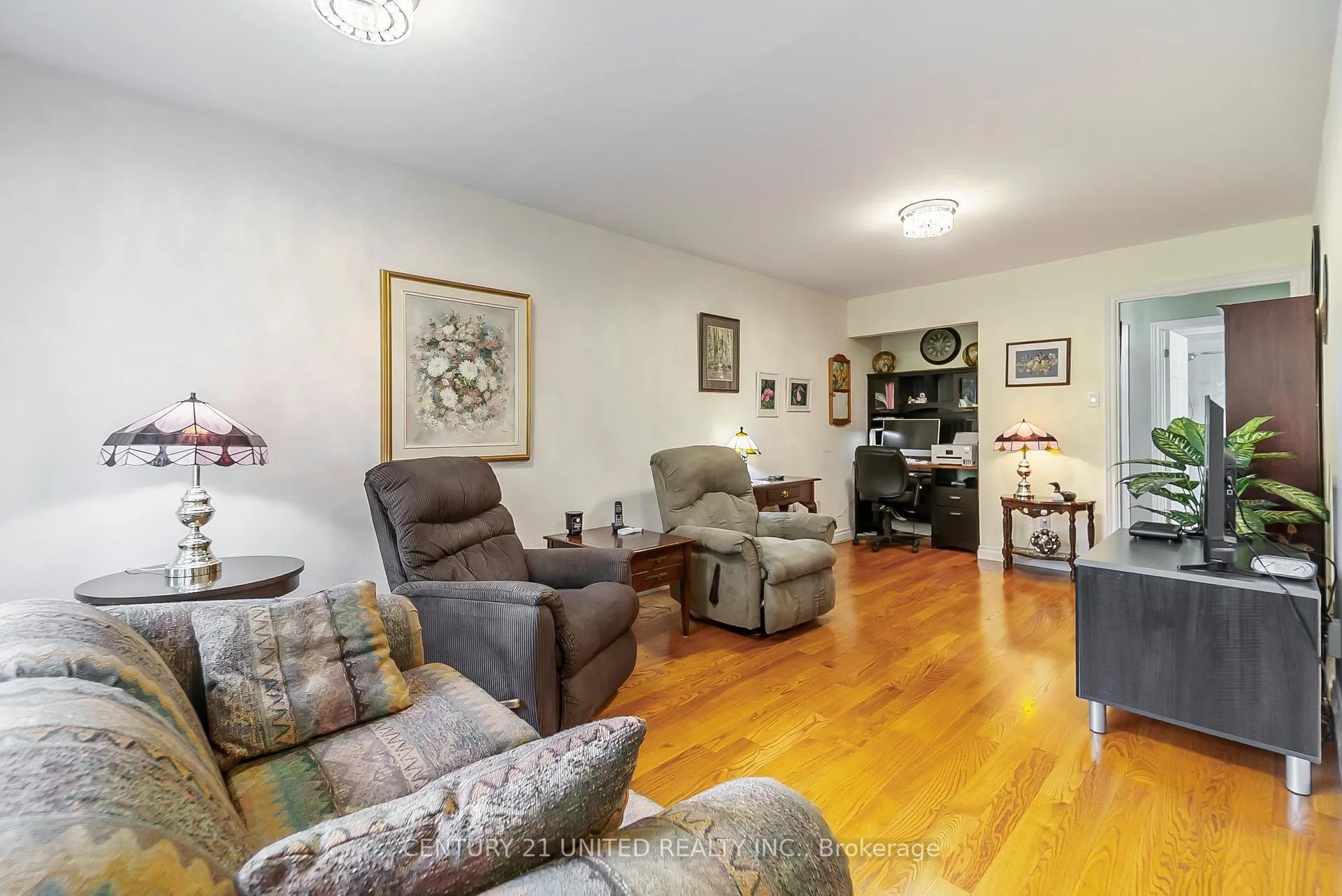 Photo 14 of Unit 41, 1121 Armour Road, Peterborough, Ashburnham Ward 4 — HOMEH