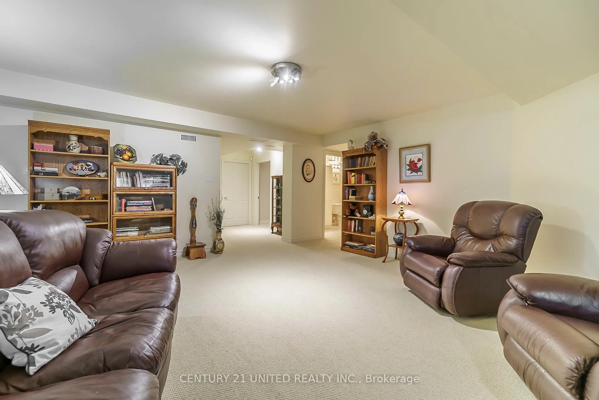Photo 23 of Unit 41, 1121 Armour Road, Peterborough, Ashburnham Ward 4 — HOMEH