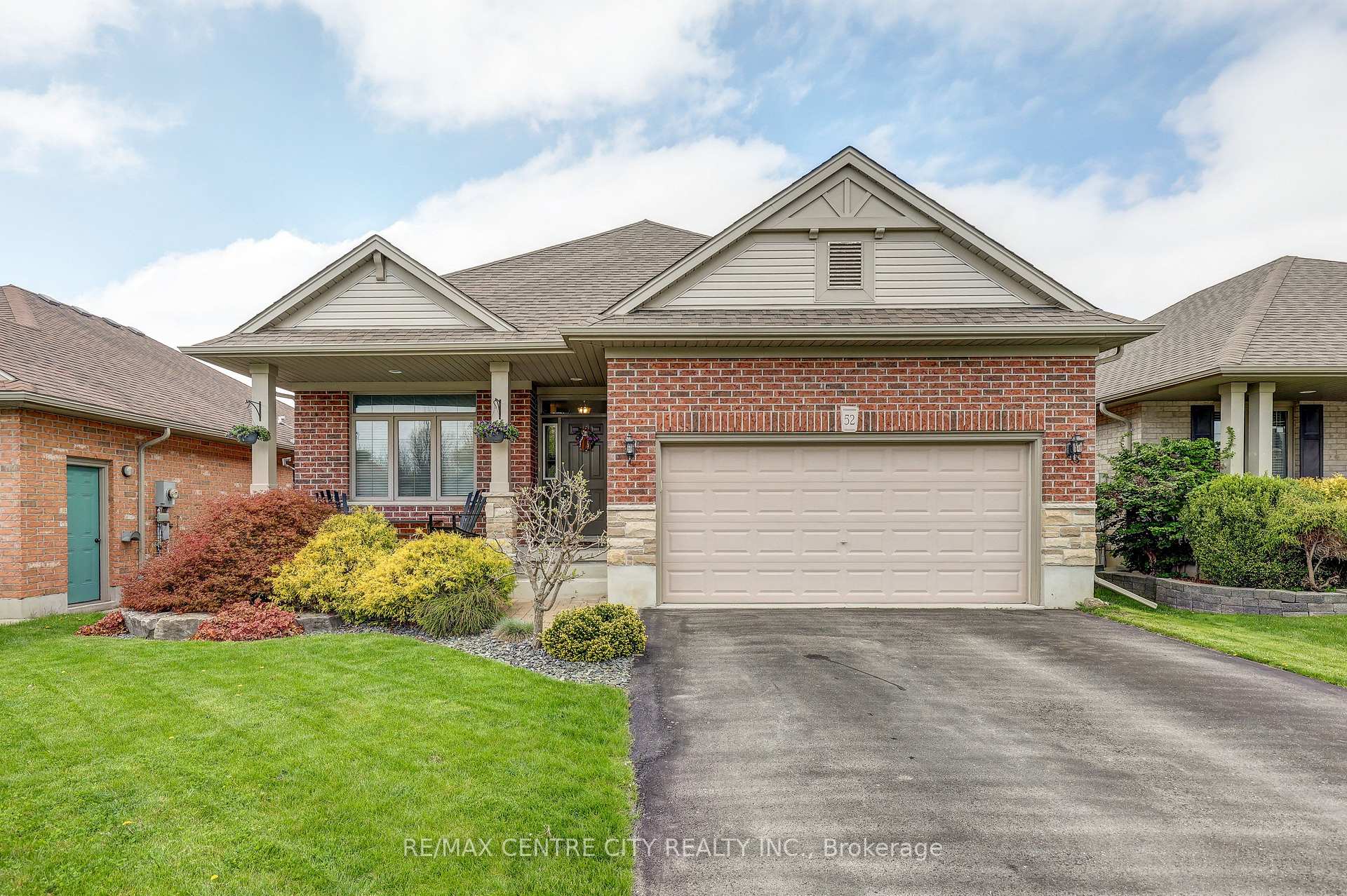Photo 1 of 52 Circlewood Drive, St. Thomas — HOMEH