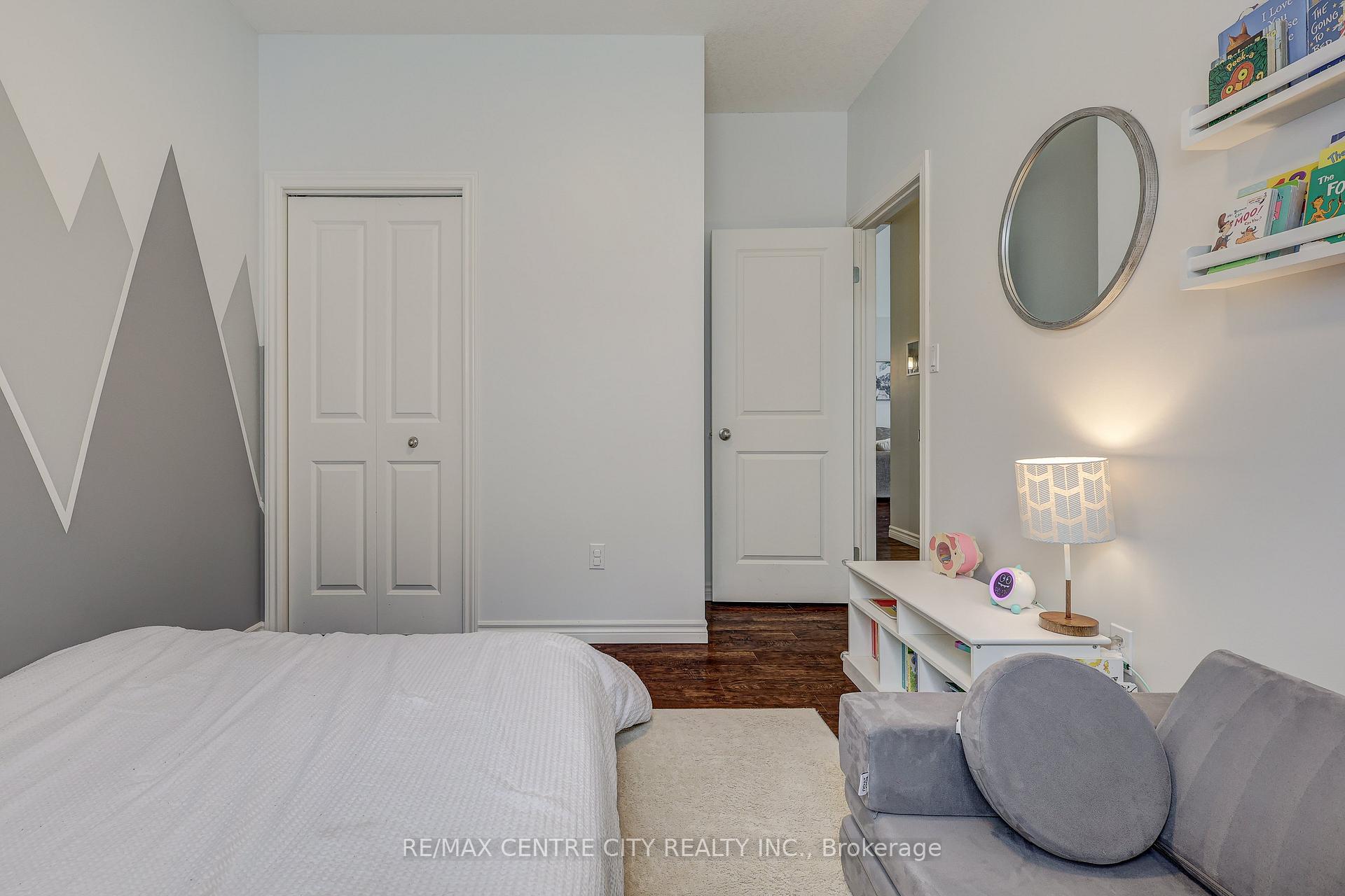 Photo 24 of 52 Circlewood Drive, St. Thomas — HOMEH
