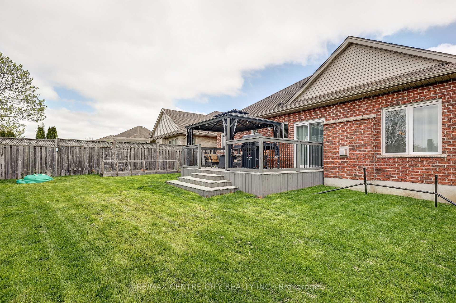 Photo 37 of 52 Circlewood Drive, St. Thomas — HOMEH