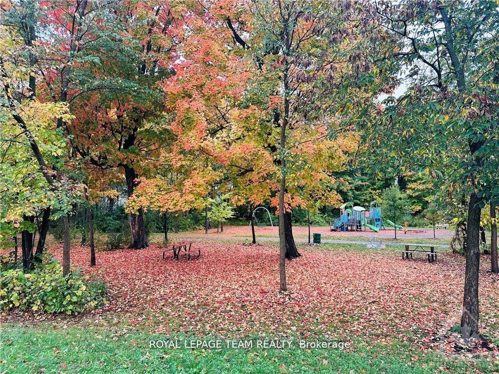 Photo 2 of 632 Putney Crescent, Ottawa, Stittsville (South) — HOMEH