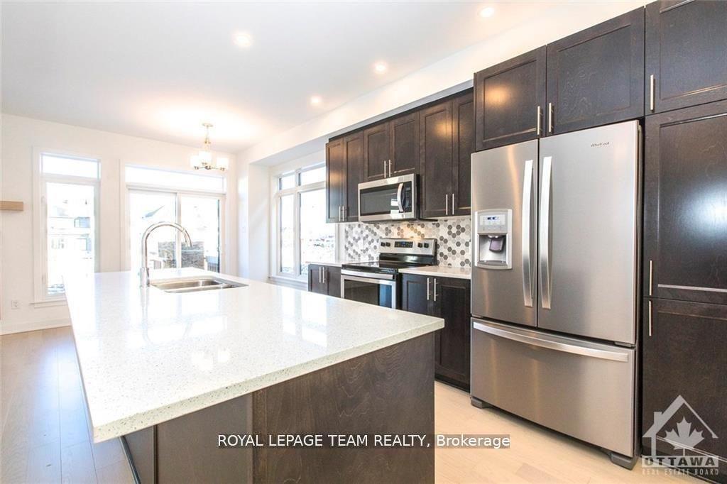 Photo 6 of 632 Putney Crescent, Ottawa, Stittsville (South) — HOMEH
