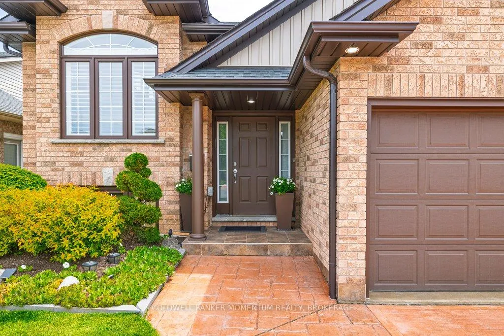 Photo 3 of 7088 Parkside Road, Niagara Falls, Forestview — HOMEH