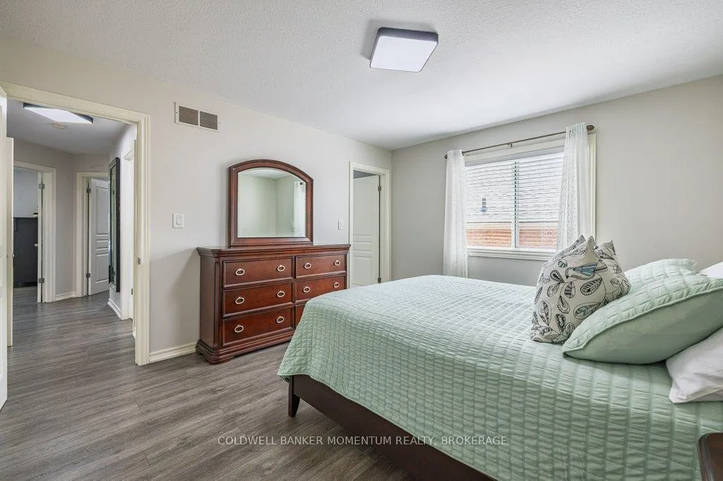 Photo 17 of 7088 Parkside Road, Niagara Falls, Forestview — HOMEH