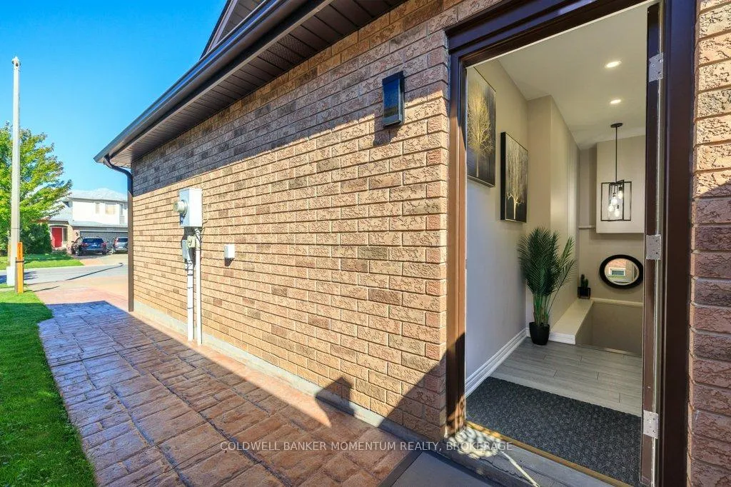 Photo 24 of 7088 Parkside Road, Niagara Falls, Forestview — HOMEH