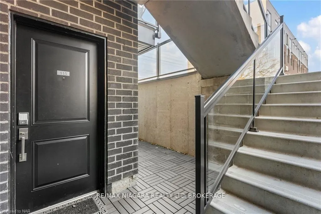 Photo 3 of Unit 115, 6065 Mcleod Road, Niagara Falls, Arad/Fallsview — HOMEH