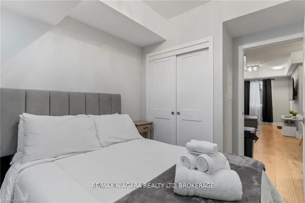 Photo 13 of Unit 115, 6065 Mcleod Road, Niagara Falls, Arad/Fallsview — HOMEH