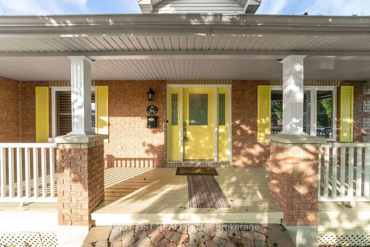 Photo 2 of 31 Forest Creek Drive, Ottawa, Stittsville (Central) — HOMEH