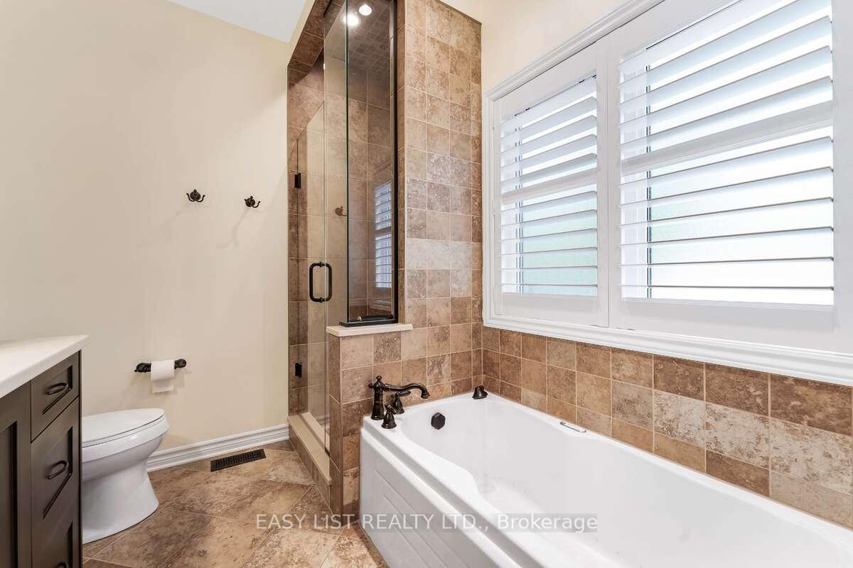 Photo 22 of 31 Forest Creek Drive, Ottawa, Stittsville (Central) — HOMEH