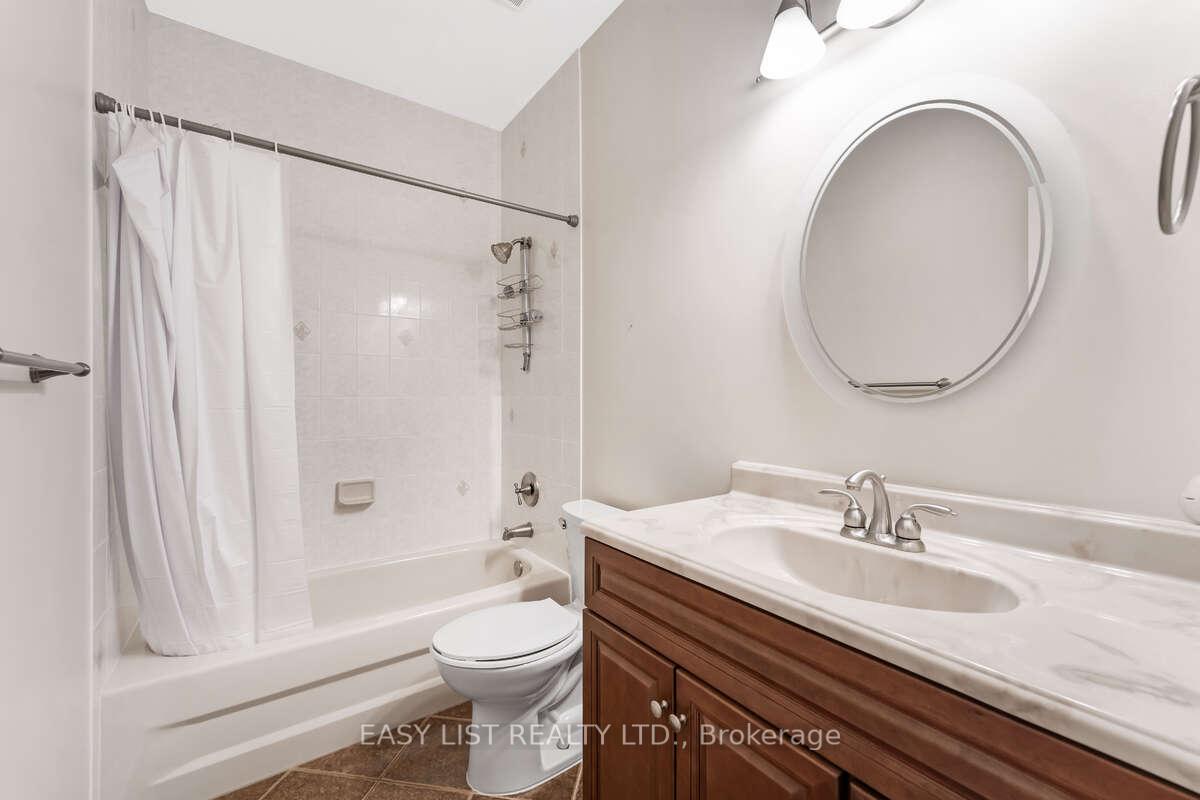 Photo 24 of 31 Forest Creek Drive, Ottawa, Stittsville (Central) — HOMEH