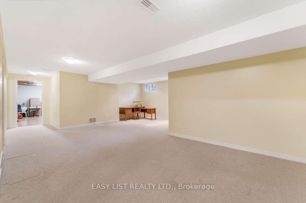 Photo 29 of 31 Forest Creek Drive, Ottawa, Stittsville (Central) — HOMEH