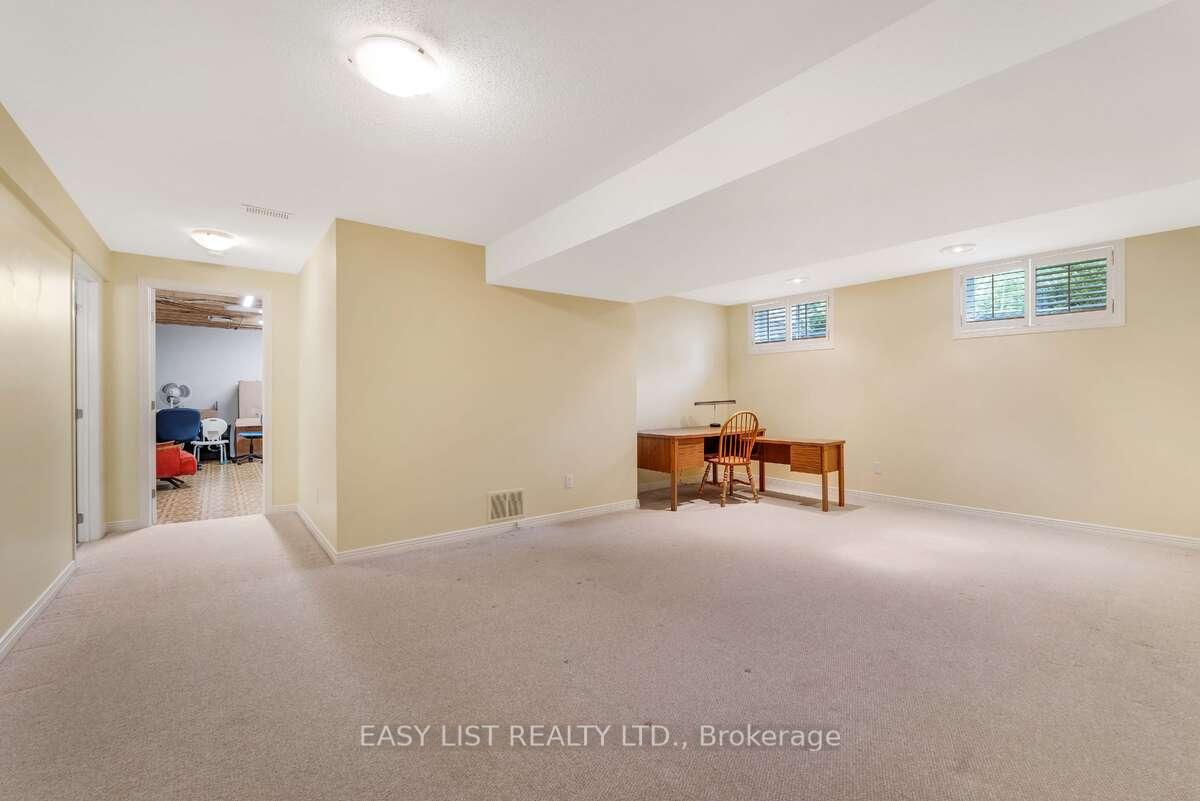 Photo 31 of 31 Forest Creek Drive, Ottawa, Stittsville (Central) — HOMEH