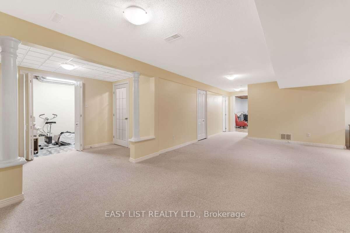 Photo 32 of 31 Forest Creek Drive, Ottawa, Stittsville (Central) — HOMEH