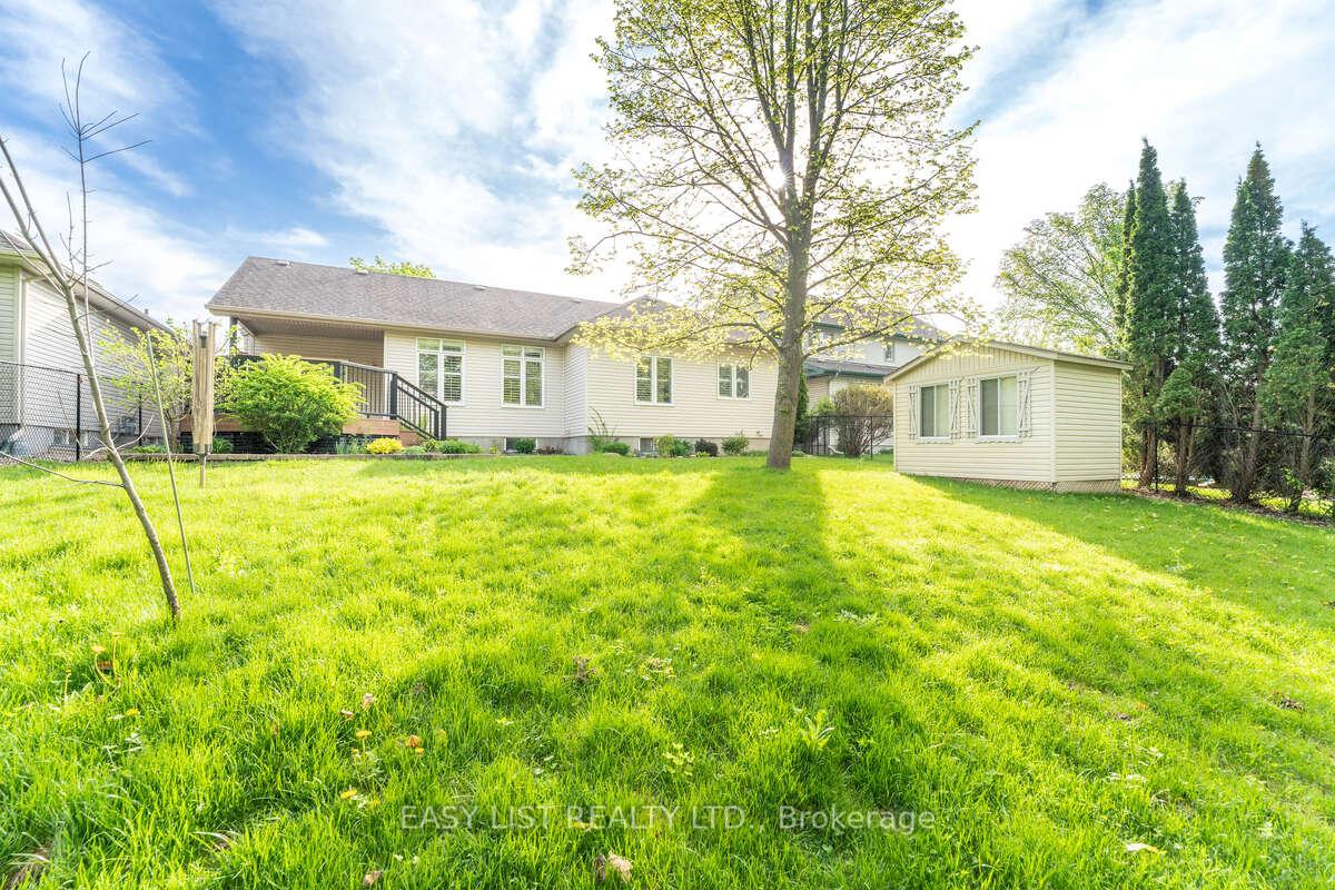 Photo 37 of 31 Forest Creek Drive, Ottawa, Stittsville (Central) — HOMEH