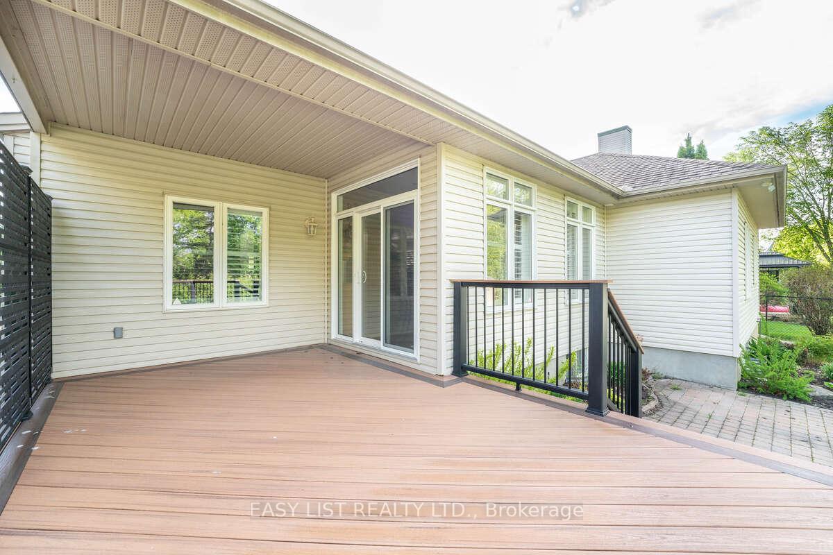 Photo 39 of 31 Forest Creek Drive, Ottawa, Stittsville (Central) — HOMEH