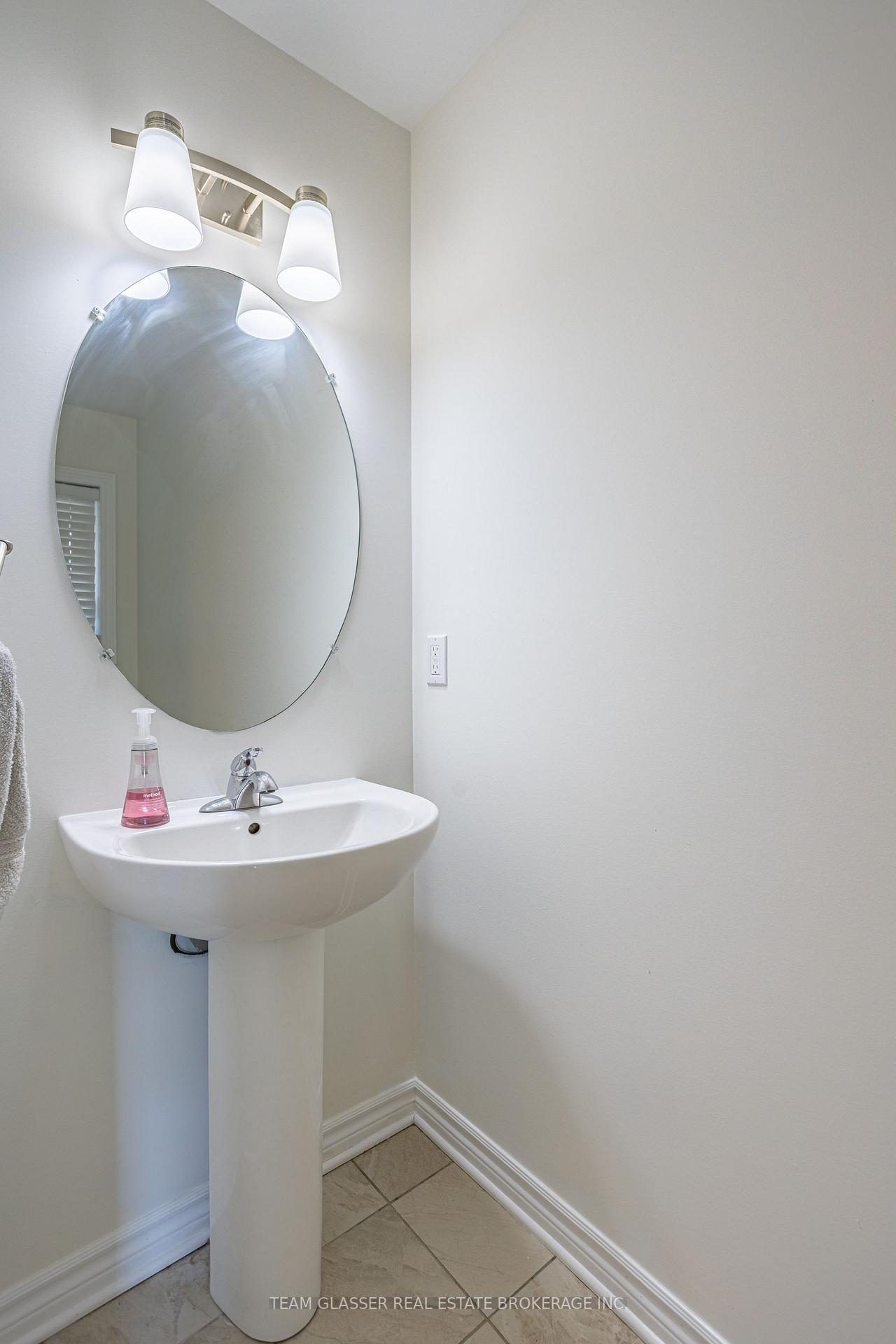 Photo 7 of 110 Peach Tree Boulevard, St. Thomas — HOMEH