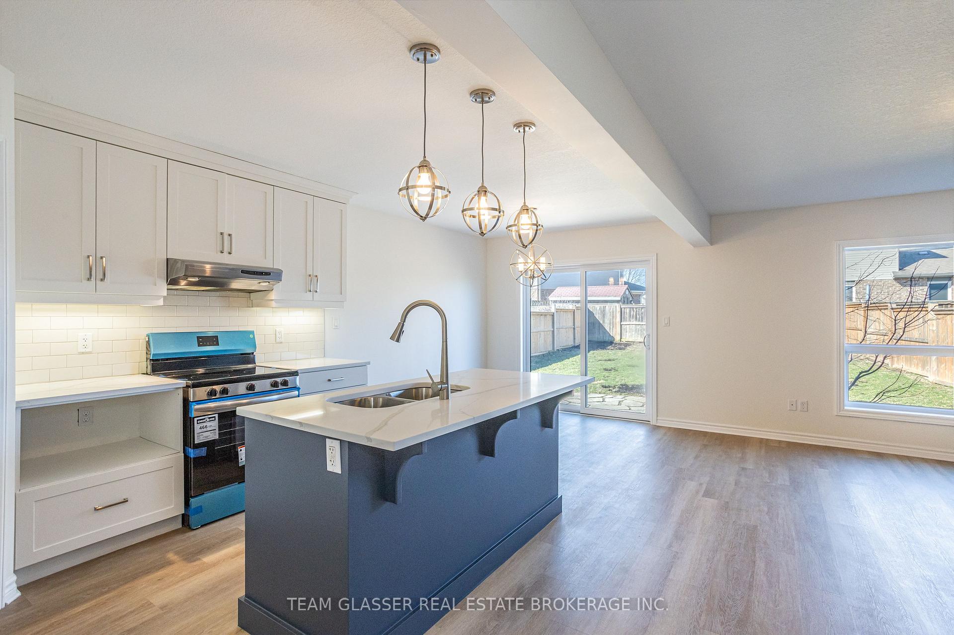 Photo 8 of 110 Peach Tree Boulevard, St. Thomas — HOMEH