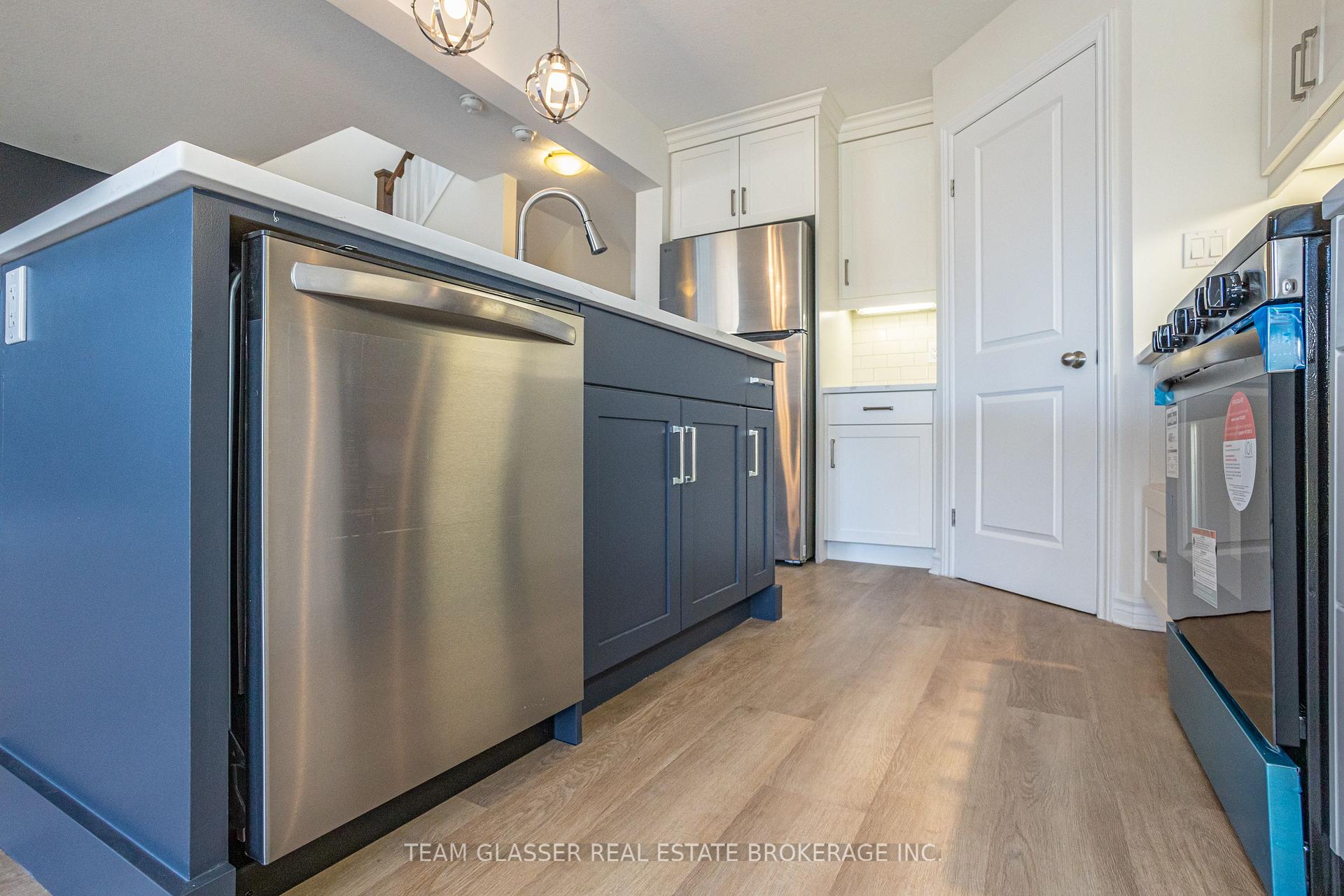 Photo 12 of 110 Peach Tree Boulevard, St. Thomas — HOMEH