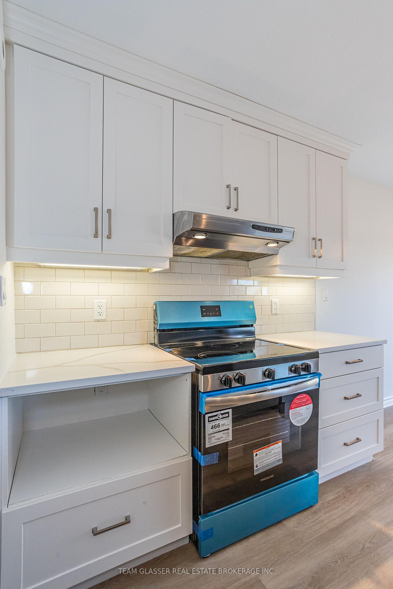 Photo 13 of 110 Peach Tree Boulevard, St. Thomas — HOMEH