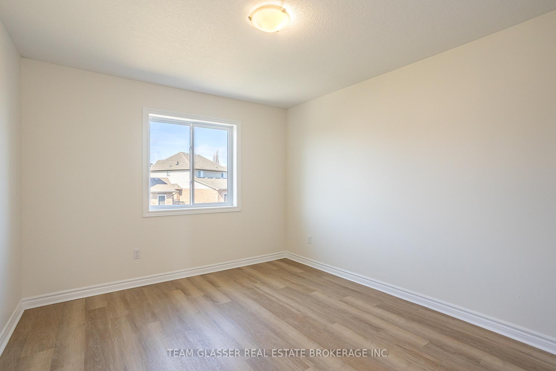 Photo 32 of 110 Peach Tree Boulevard, St. Thomas — HOMEH