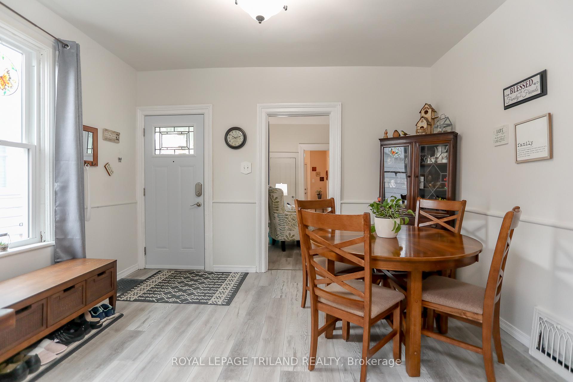 Photo 16 of 15 Eagle Street, St. Thomas — HOMEH