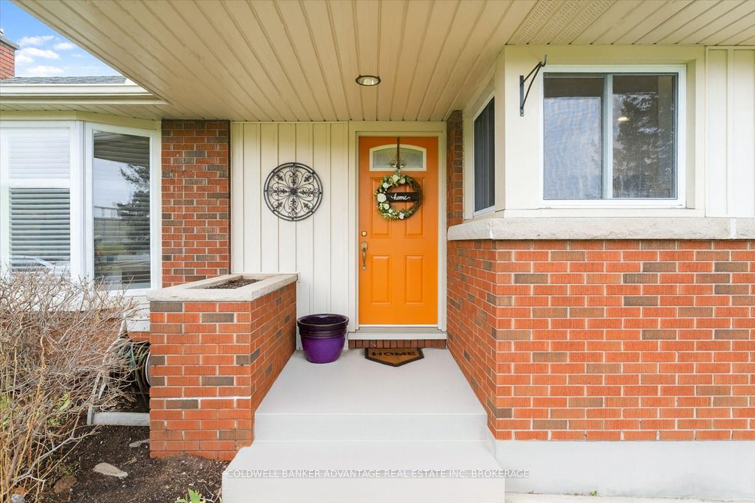 Photo 3 of 9 Meadowvale Drive, St. Catharines, Lakeport — HOMEH