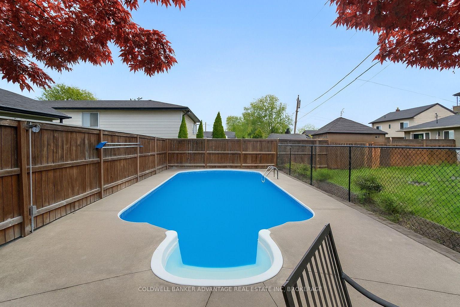 Photo 6 of 9 Meadowvale Drive, St. Catharines, Lakeport — HOMEH