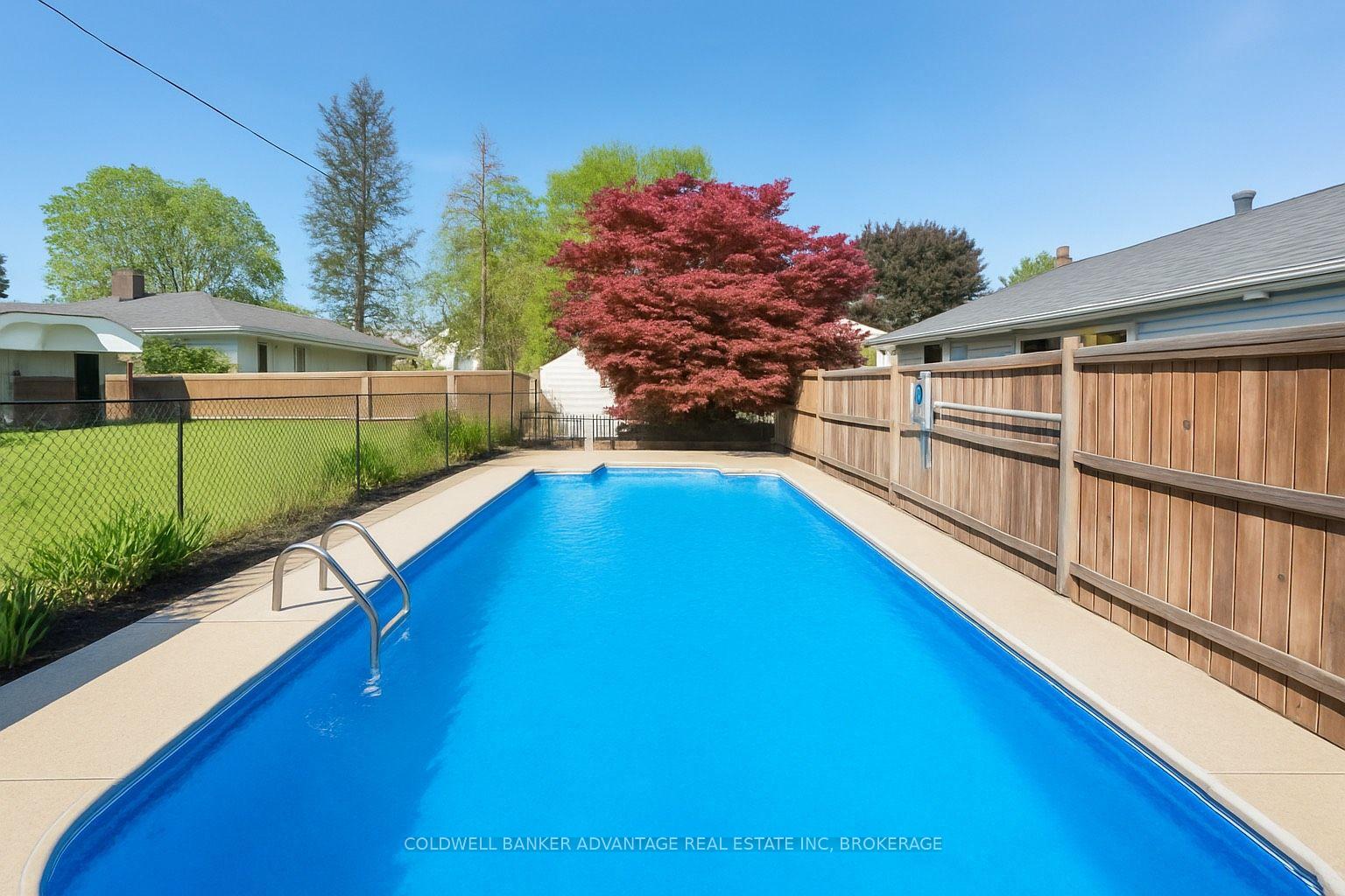 Photo 7 of 9 Meadowvale Drive, St. Catharines, Lakeport — HOMEH
