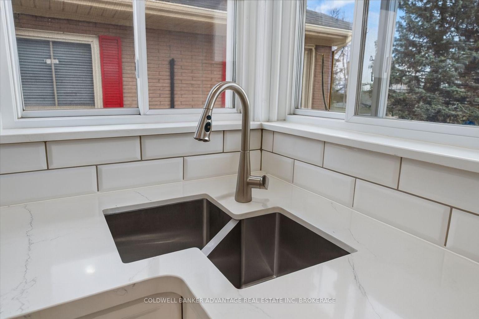 Photo 15 of 9 Meadowvale Drive, St. Catharines, Lakeport — HOMEH