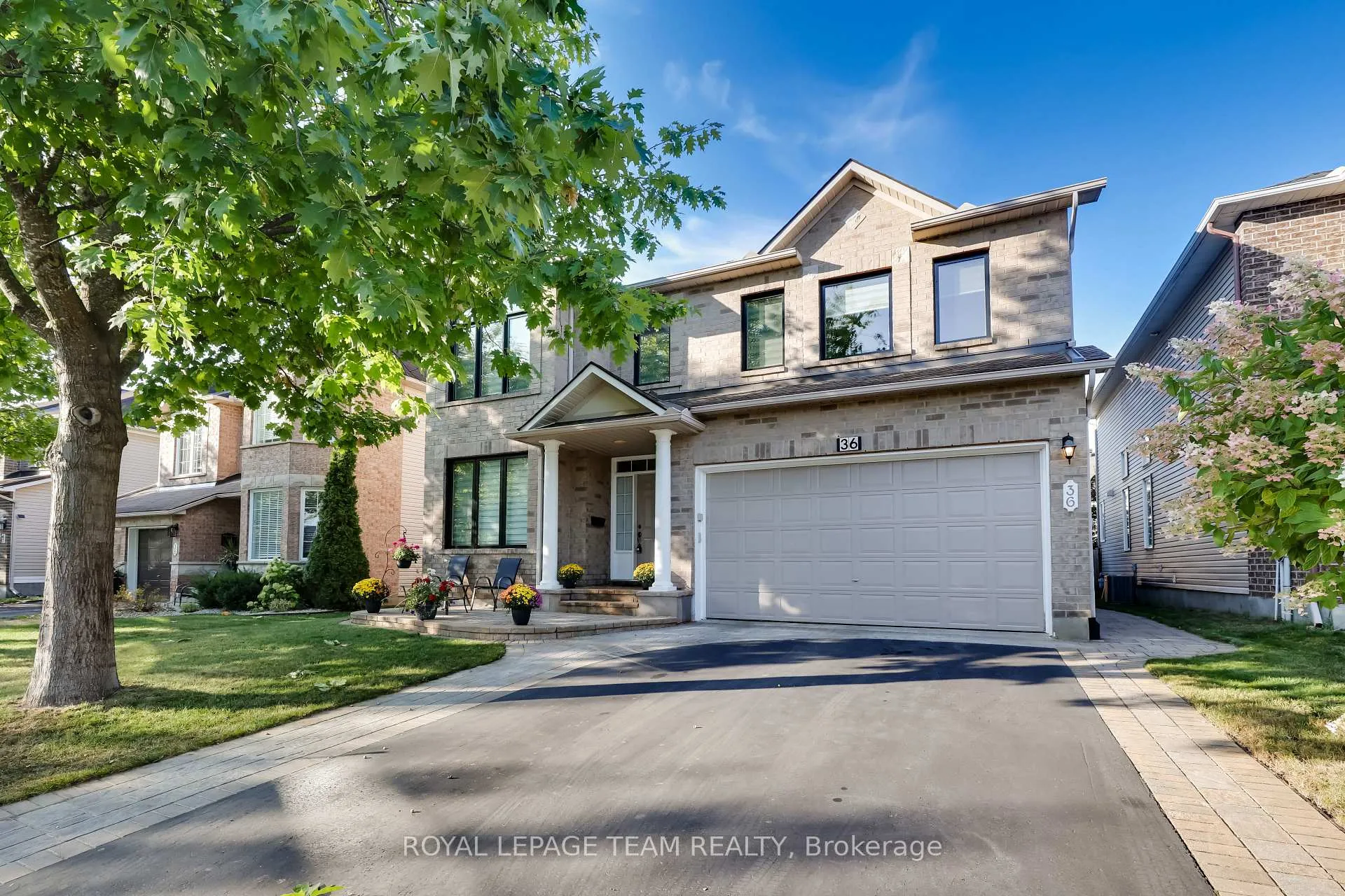 Photo 2 of 36 Keighley Circle, Ottawa, Kanata - Morgan's Grant/South March — HOMEH