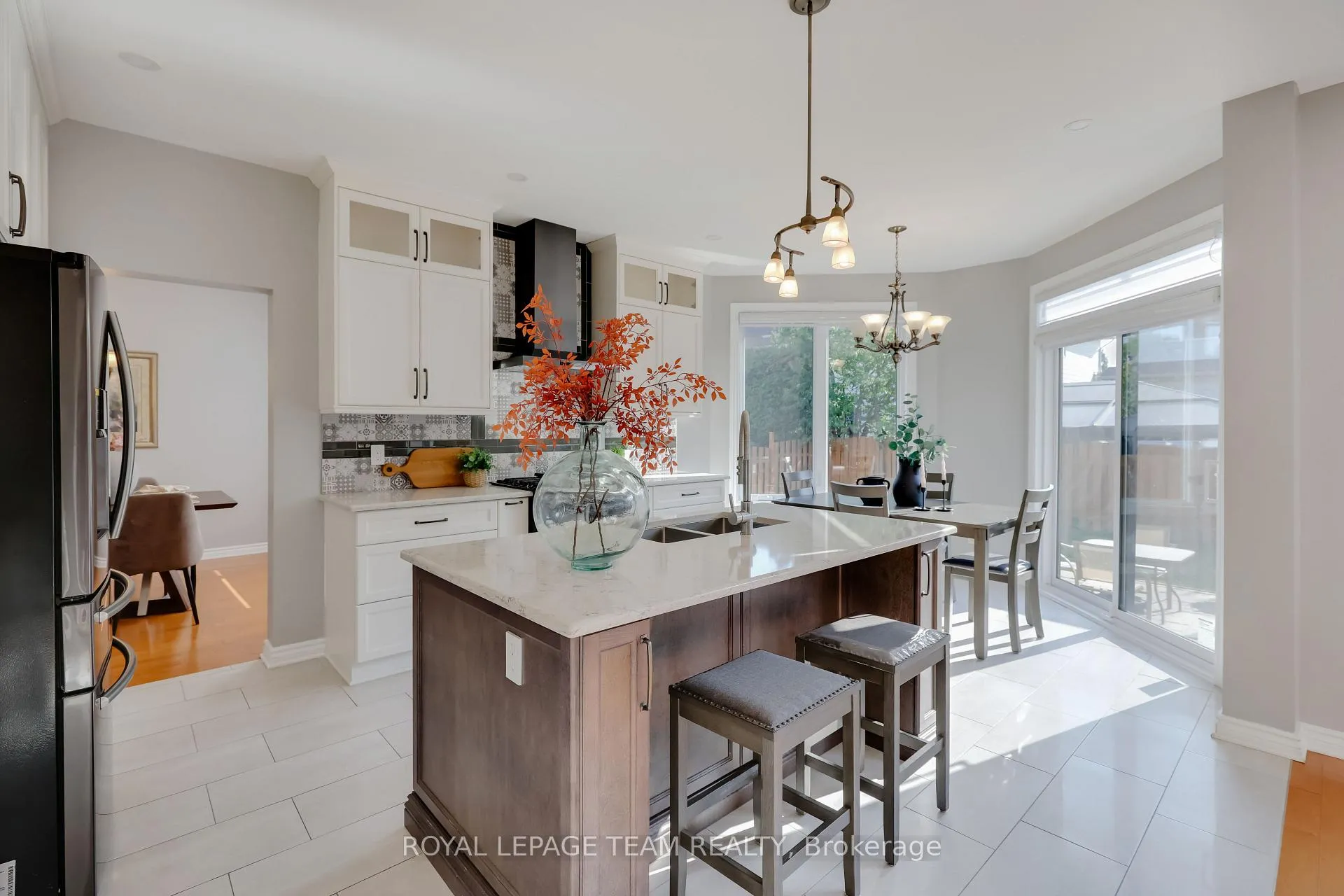 Photo 19 of 36 Keighley Circle, Ottawa, Kanata - Morgan's Grant/South March — HOMEH