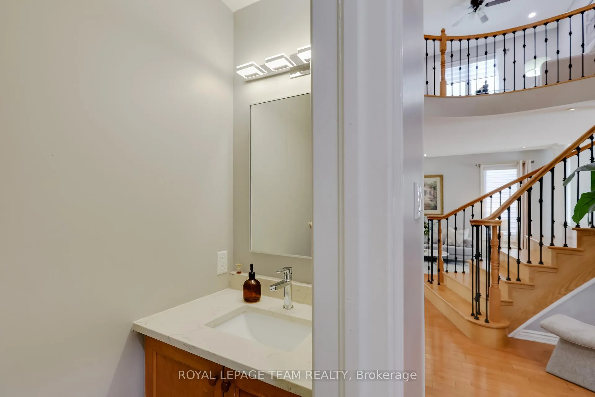 Photo 23 of 36 Keighley Circle, Ottawa, Kanata - Morgan's Grant/South March — HOMEH
